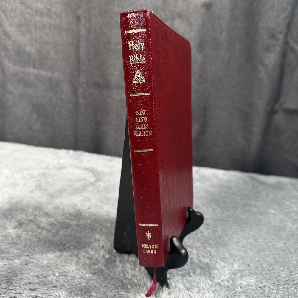Nelson Slimline Reference Bible NKJV - Bonded Leather Teal 845 BG Excellent